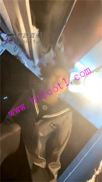 120918ur0snrahe3u30hhp.jpg