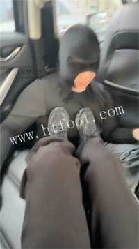 015717dh3jip7077ise13p.jpg