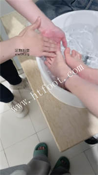 010427v6x0exlzzg865xcw.jpg