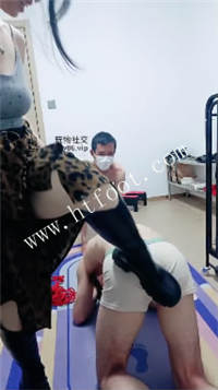 142155d8acd98hzcr8s2a2.jpg
