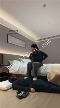 024037sl563lul40sqwlwq.jpg
