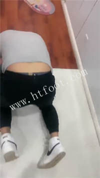 071540yi09z5o5f40957bg.jpg