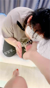072054pq2xxzfr76336q6q.jpg