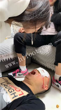 072143bvzqd8bntttft8v8.jpg