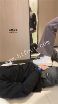 082012kcxkjozcybru03j4.jpg