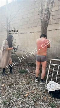 084047p19au1zqr7u5rann.jpg