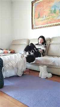 030453bq5yll68tqlrbllr.jpg