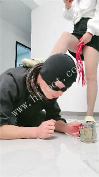 031947fsi0sv8lzfcislvc.jpg