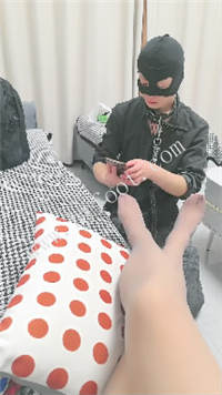 032040zooiv2uidttiuelv.jpg