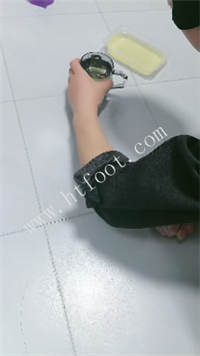 032043bn0nry17u114isol.jpg