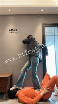 022850p77swlzso8s7wboo.jpg
