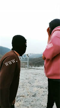 023050l338dbln33gj3bnf.jpg