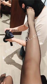 002843ugg3g8z3jxzai8b8.jpg