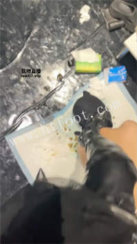 045931jbpuczdy7p7db9b4.jpg