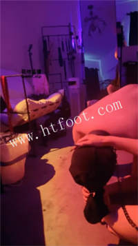 050122npaydc8iewcls96d.jpg