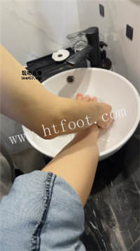 033406i2x2ixfuefb9tefa.jpg