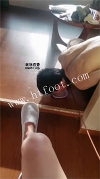 010911dis422t4cigskoa8.jpg