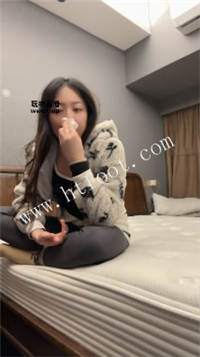 044331fifu3llfsysl2tt7.jpg