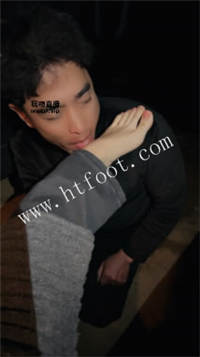 044621hq5qlp0v503l90v9.jpg