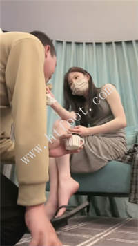 025045ileb63z6z9sqs4bb.jpg