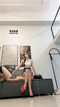 025626ikkbowxsxosk4law.jpg