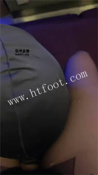 035532lesbk77j37pxom7m.jpg