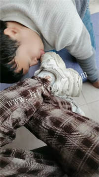 040140jcaggceeyzzioadw.jpg