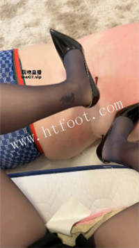 083002l2w92heel9292wtj.jpg