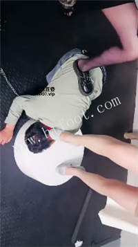 215542p52yx80088ocxw8r.jpg