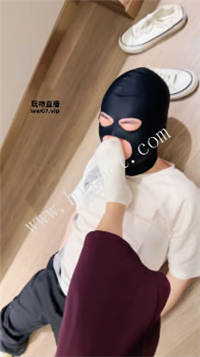 062631vhspb1nfez18sshe.jpg