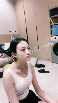 045855fqby9b99ej921ebq.jpg