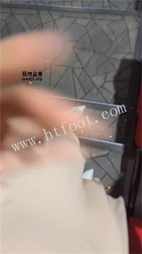050557u3462xw5pr0xn4c3.jpg