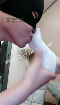 004602yqqmcmombuuz190z.jpg
