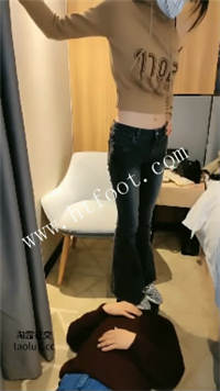 020500w6gc7022yi7cycc7.jpg
