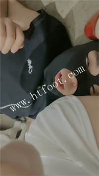 020755uxxbokto07cpffb9.jpg
