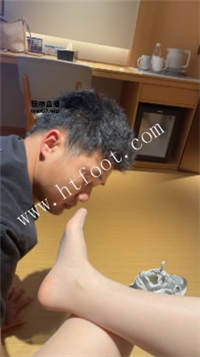023840y70xxin1nqnqks78.jpg