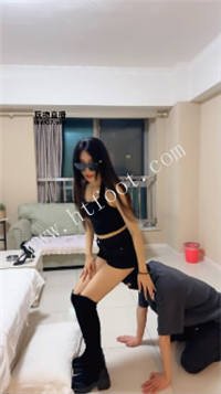 063714s6vr0ow6l32431vw.jpg