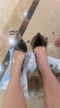 022806qw46nn60e0595nl6.jpg