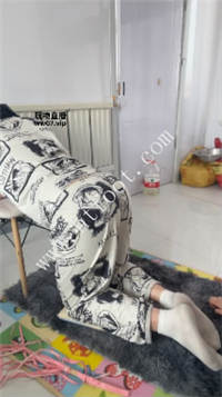 035703mvys89ugg83sbksg.jpg