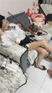 042725tj000zw3x3f4970o.jpg