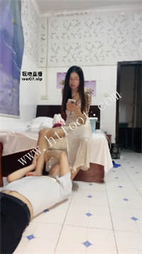 043052uq4og86nn396s218.jpg