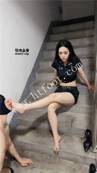 042338alh29nklg9khum9c.jpg