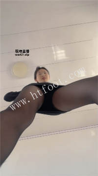 045903riaiww0aipiwat0c.jpg