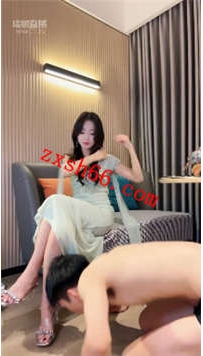 TLZB26001小7-口水封眼喂食打屁股钻胯舔脚圣水34分