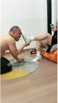 ZB5663 西北傻子】暴力凌虐30分钟【视频播放偶尔不太流畅】