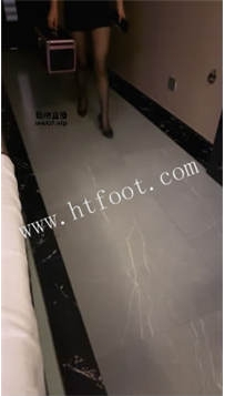 ZB4371 素人抽水机】开发足浴黑丝素人36分钟