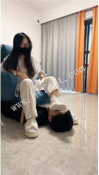 ZB4097 南月】调教突然家里人打电话35分钟