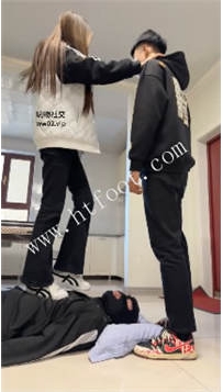ZB4790=TL50019 精神小妹】情侣调教40分钟