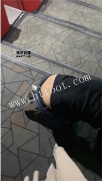 ZB5320 卡莎女帝】电影院调教34分钟