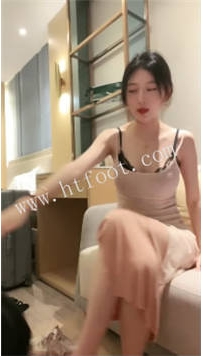 ZB4084 佳佳】调教吃屎35分钟